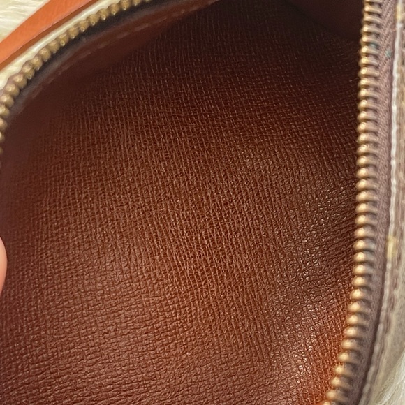 Louis Vuitton Authentic Vintage Monogram Mini Papillon - Picture 5 of 6